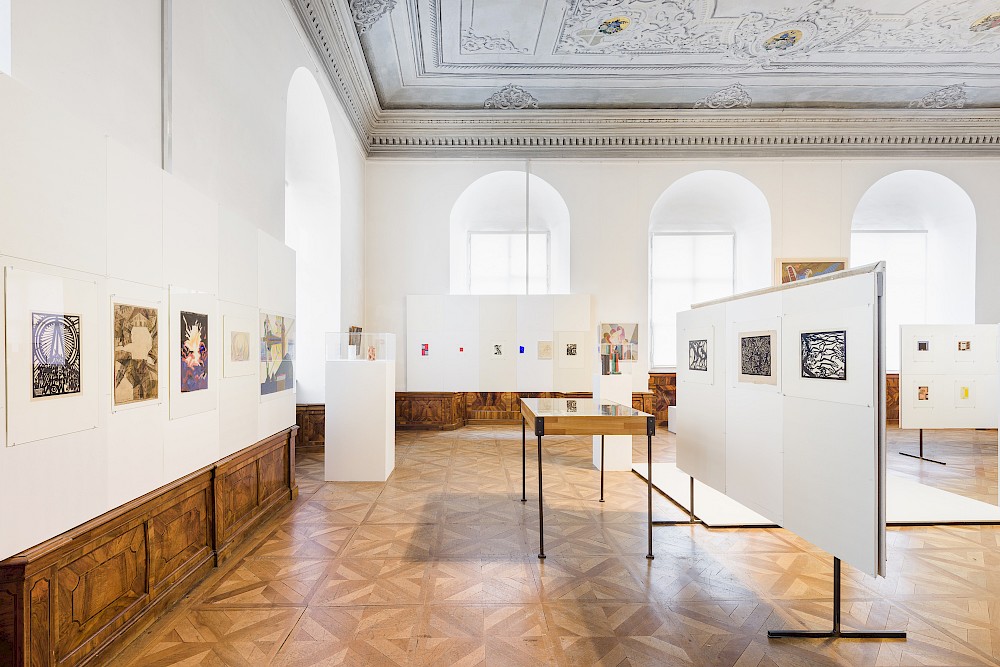installation view with works by the department Franz Čižek, Oskar Donau, Helene Gschliesser Cornaro, Paul Kirnig, Erich Mallina, amongst others